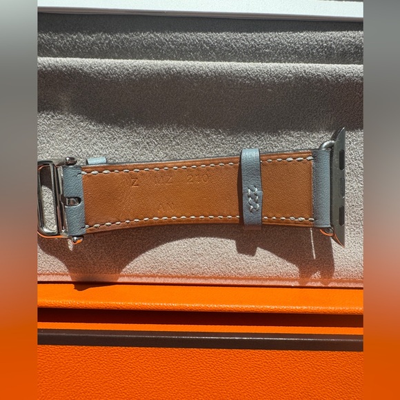 Hermes Apple Single Tour Watch Band Bleu Lin 41mm - Picture 6 of 9